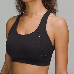 BRAND NEW W TAGS AirSupport Bra *High Support
Faint Lavender/Peri Purple
Size40D